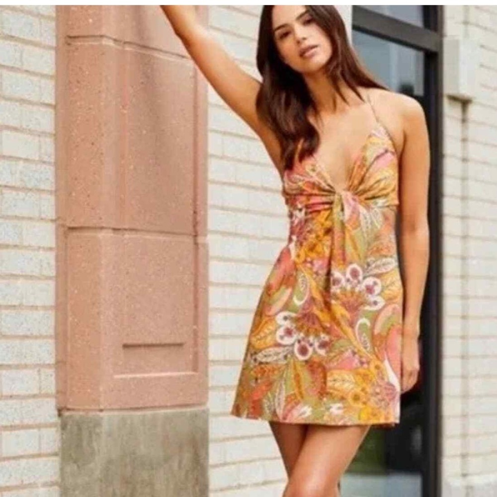 NWT $130 Gianni Bini Ruby Paisley 70’s Cut Out Cotton Mini Dress women size 6